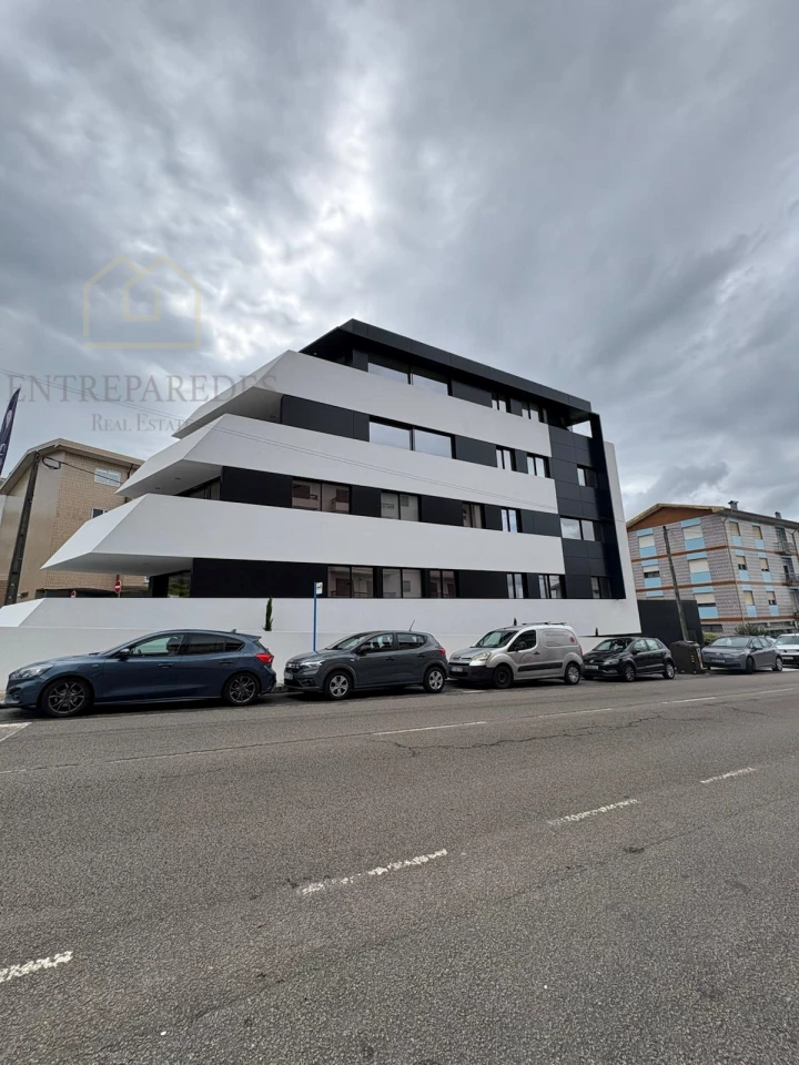 APARTAMENTO T1 COM AMPLA VARANDA PARA COMPRAR EM GONDOMAR - PORTO | OBRA CONCLUÍDA E PRONTO A HABITAR